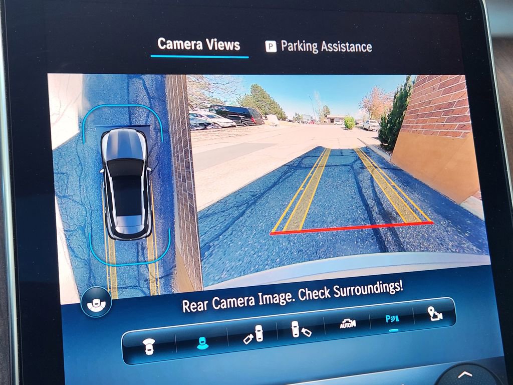 Used 2024 Mercedes-Benz GLC 300 4MATIC image 18