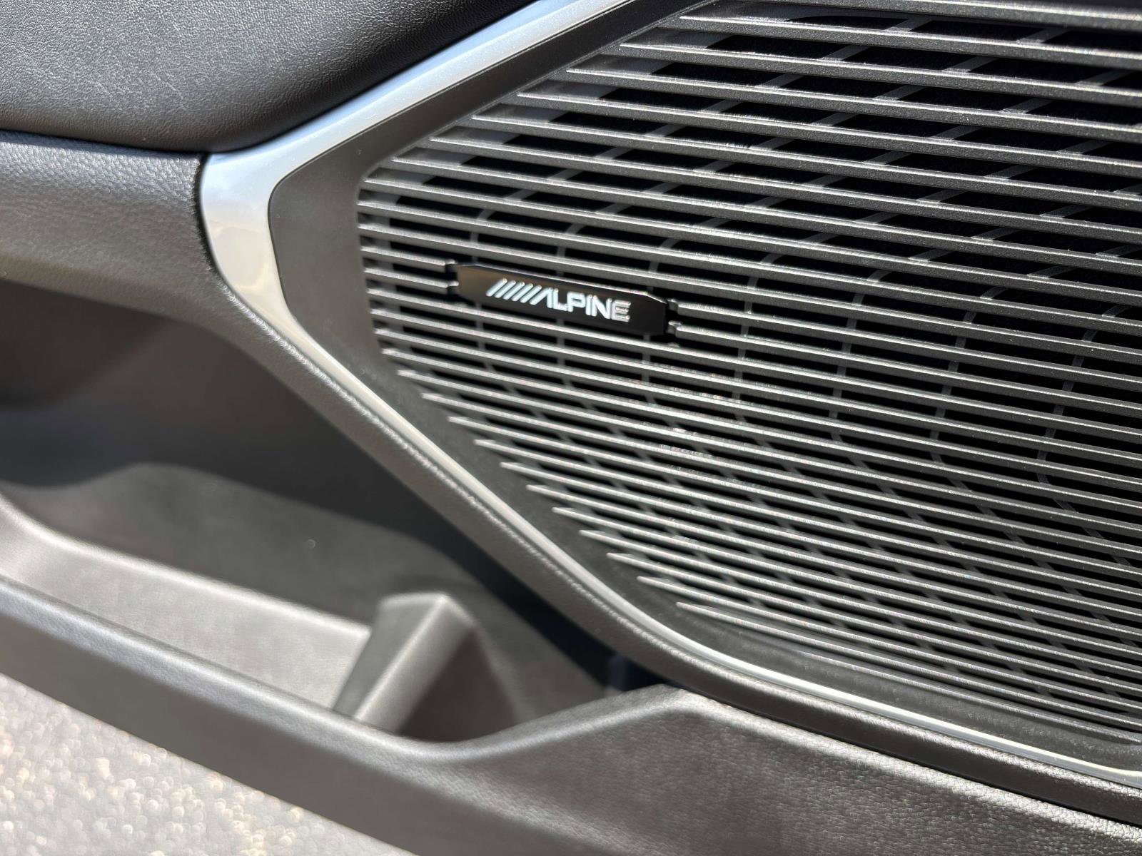 New 2025 Jeep Wagoneer 4WD w/ Convenience Group I image 11