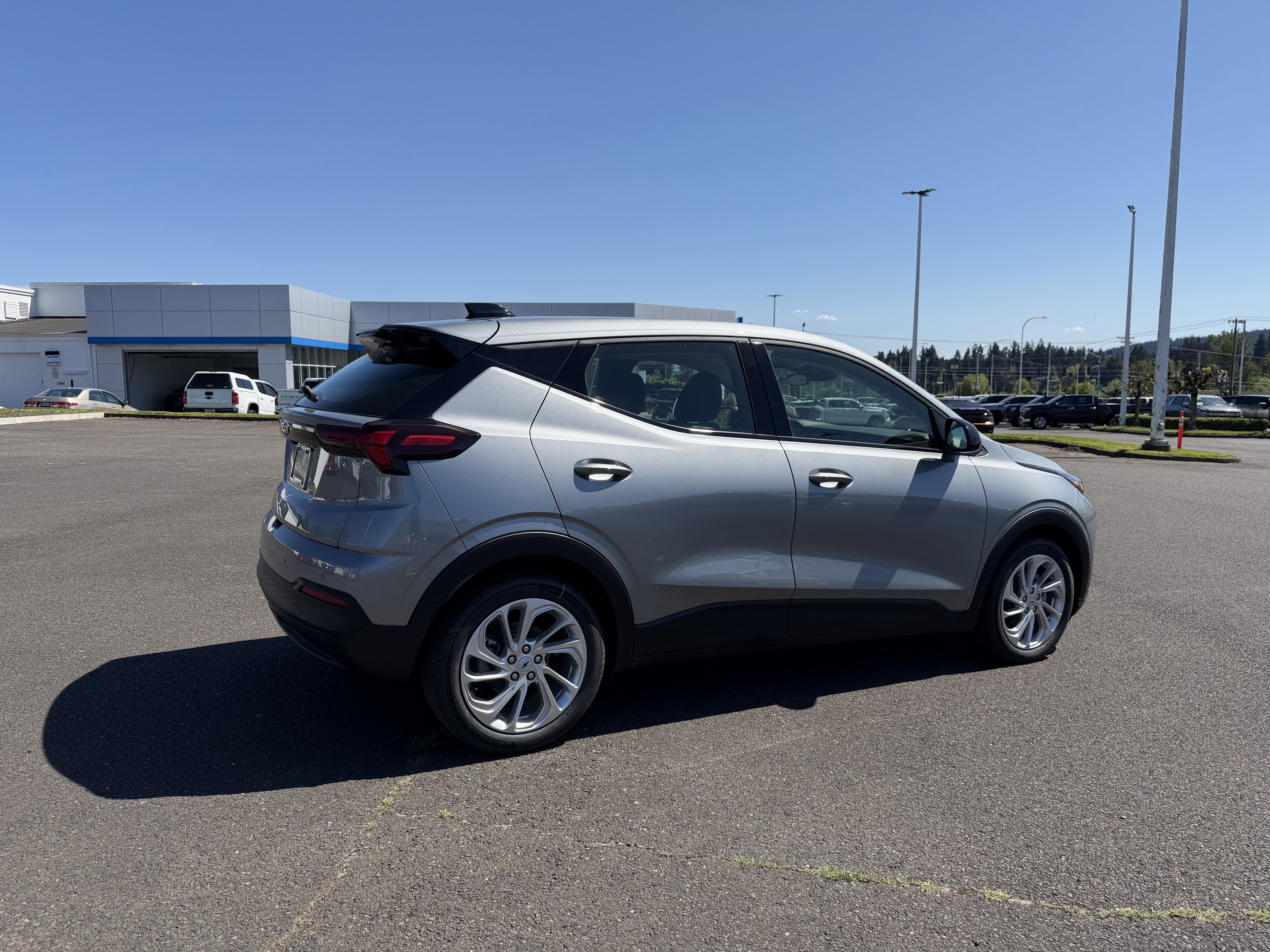 New 2027 Chevrolet Bolt LT w/ Comfort Package FWD image 6