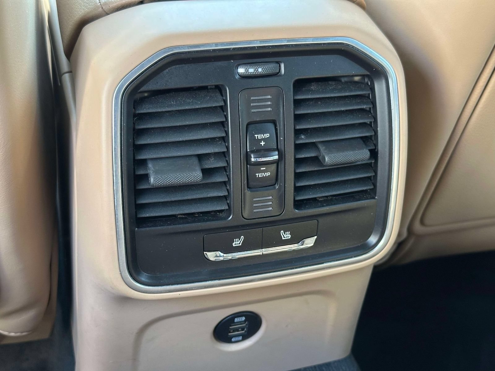 Used 2019 Porsche Macan AWD/4WD image 13