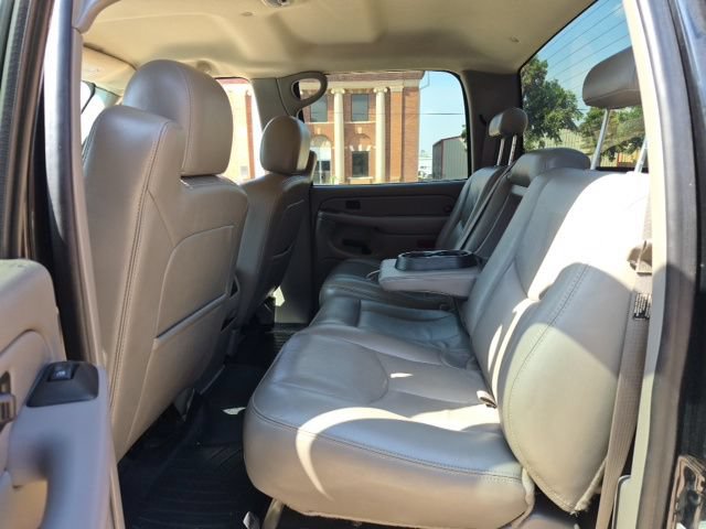 Used 2007 GMC Sierra 2500 SLT w/ Onstar Plus Package AWD/4WD image 15
