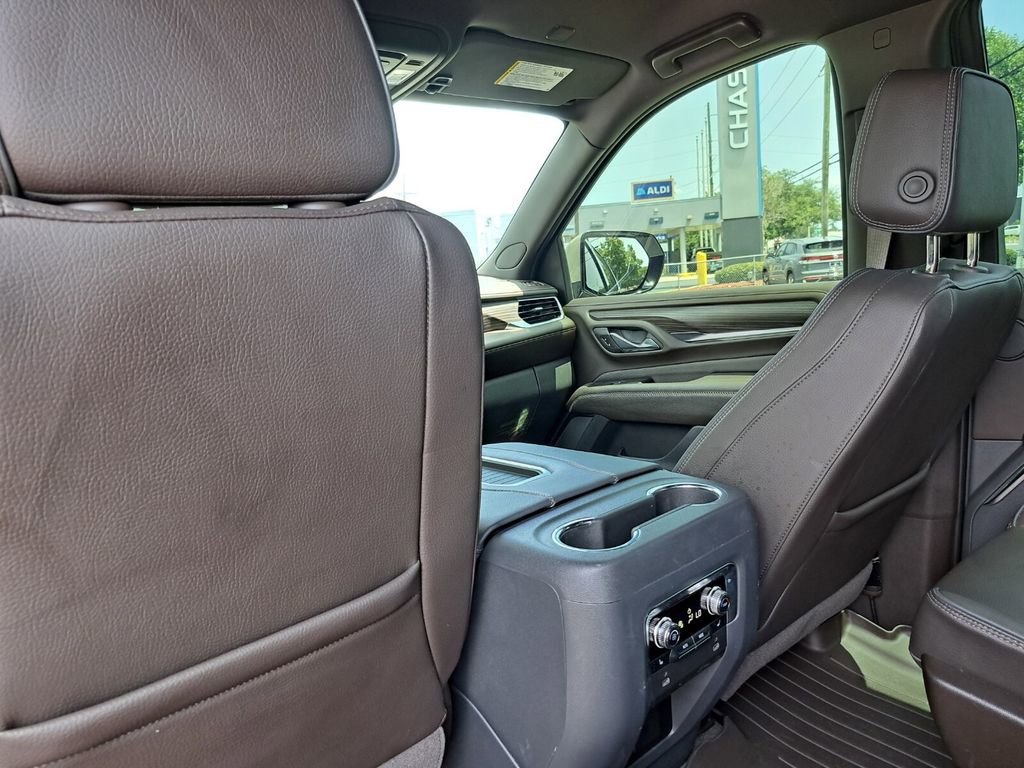 Used 2023 GMC Yukon Denali RWD image 21