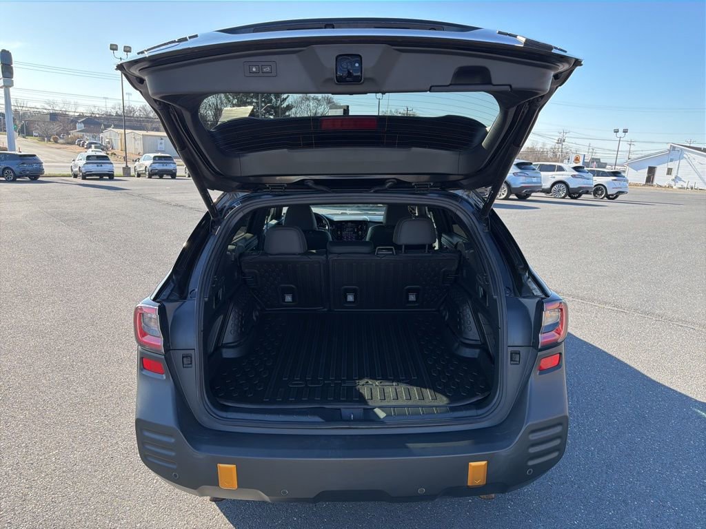 Used 2022 Subaru Outback Wilderness image 16