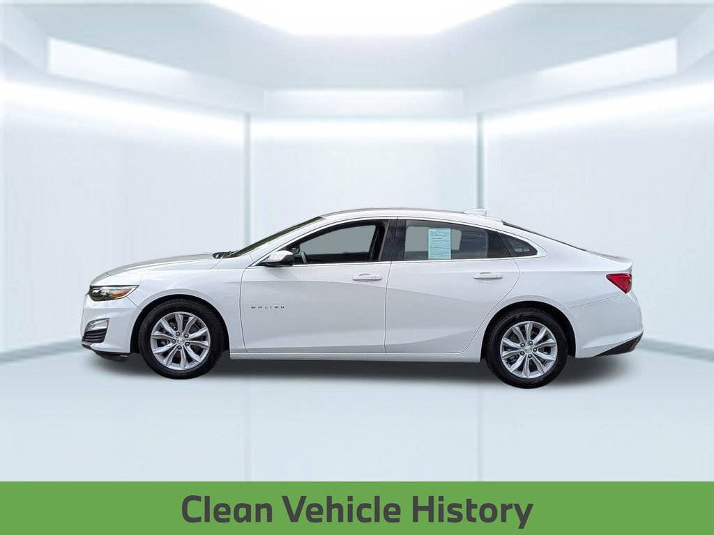 Used 2025 Chevrolet Malibu LT FWD image 2