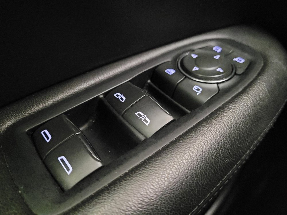 Used 2017 Cadillac XT5 Luxury w/ Driver Awareness Package image 27