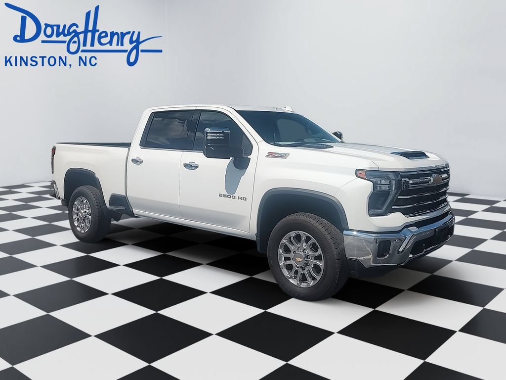 Used 2024 Chevrolet Silverado 2500 LTZ w/ LTZ Plus Package AWD/4WD image 7