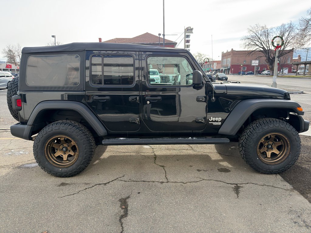 Used 2021 Jeep Wrangler Unlimited Sport w/ Technology Group image 8