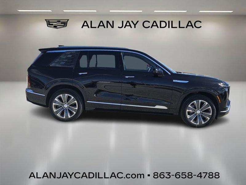 New 2026 Cadillac Vistiq Luxury image 6