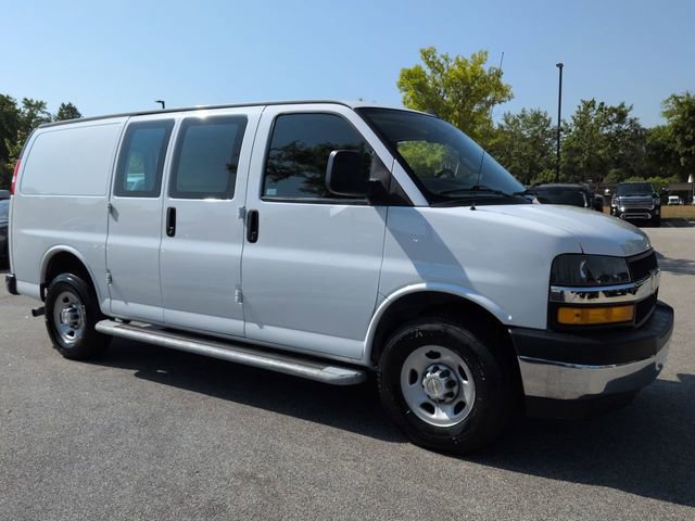 Used 2023 Chevrolet Express 2500 w/ Driver Convenience Package RWD image 2