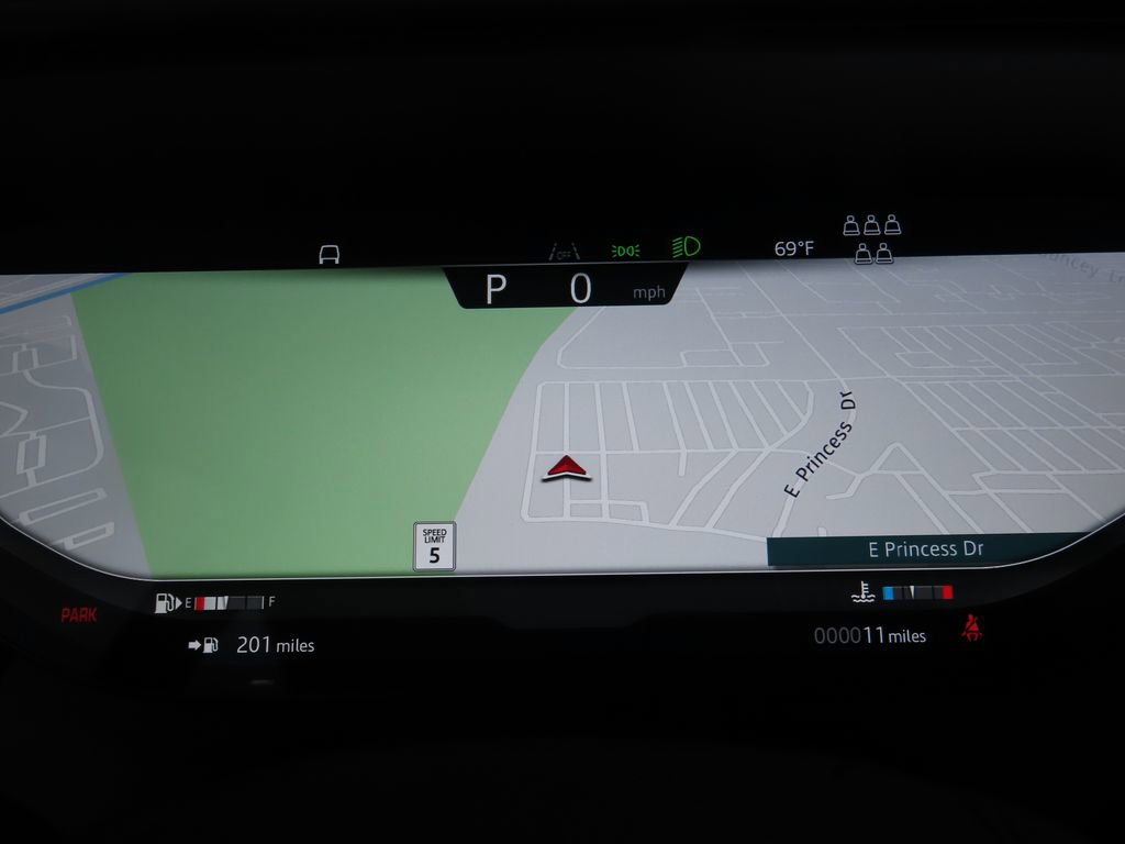 New 2026 Land Rover Range Rover Long Wheelbase SE image 33