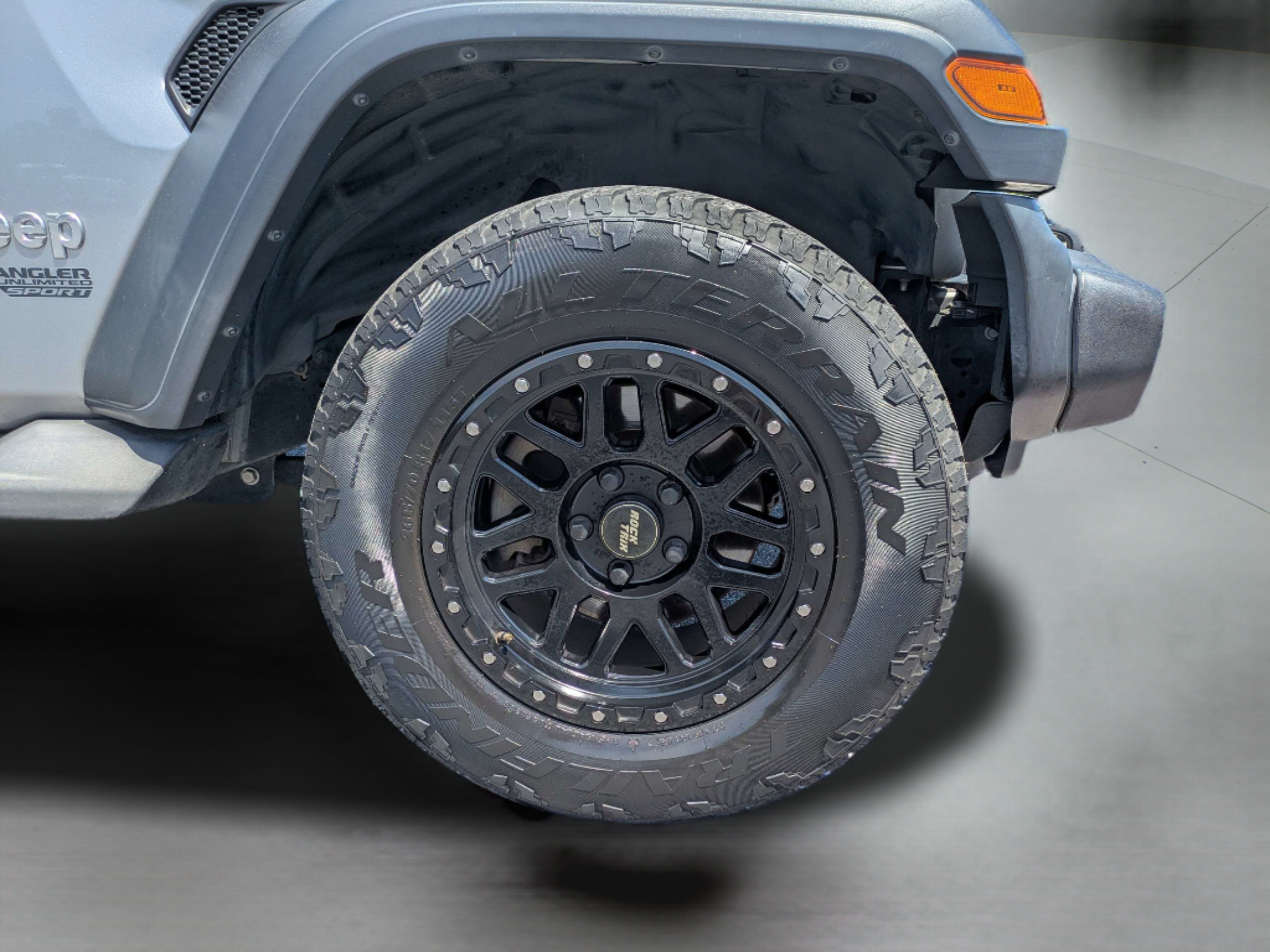 Used 2019 Jeep Wrangler Unlimited Sport S AWD/4WD image 11