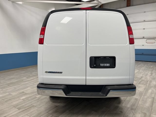 New 2026 Chevrolet Express 3500 Extended w/ Driver Convenience Package RWD image 21