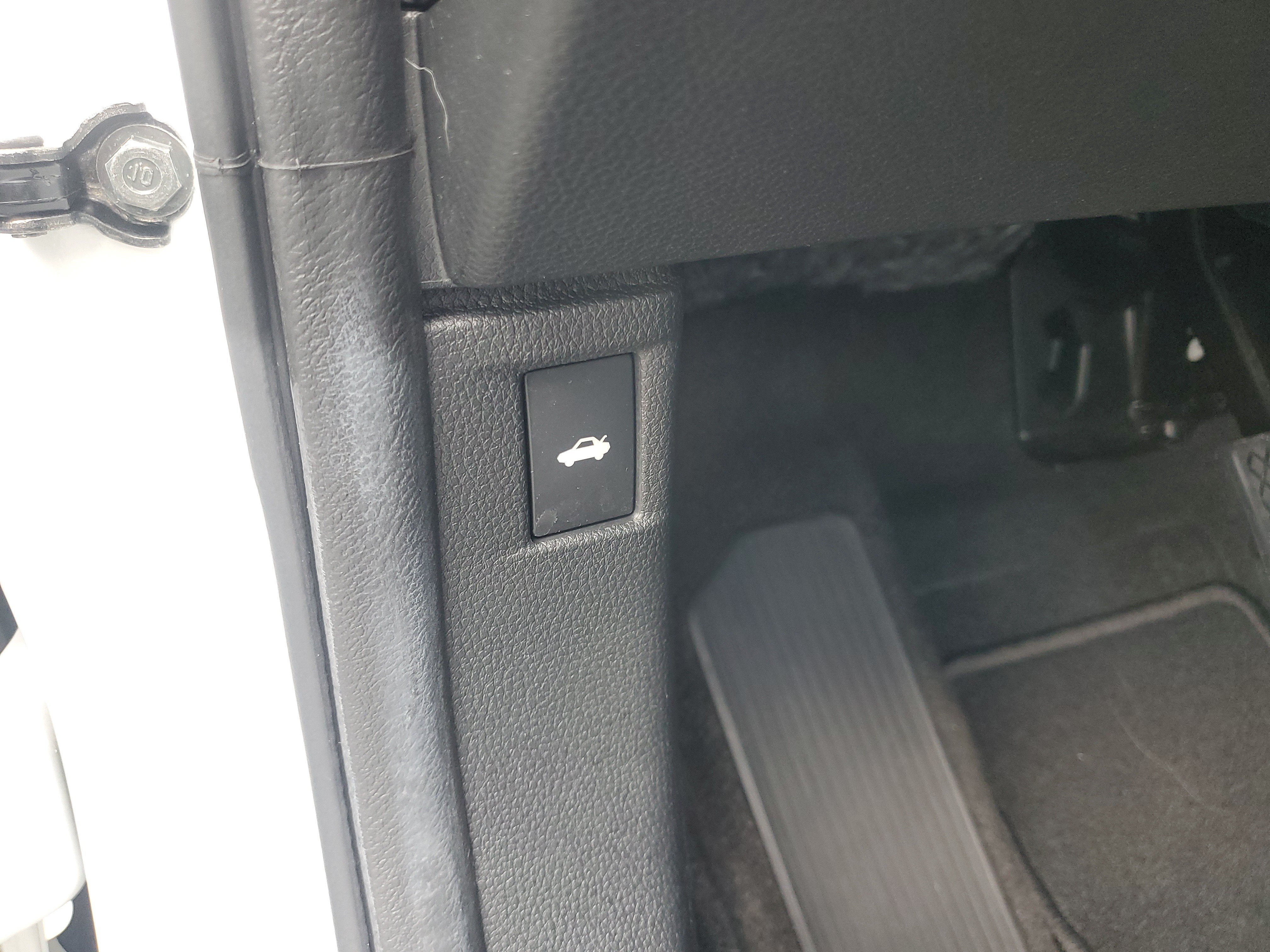 Certified 2025 Honda Accord LX image 24