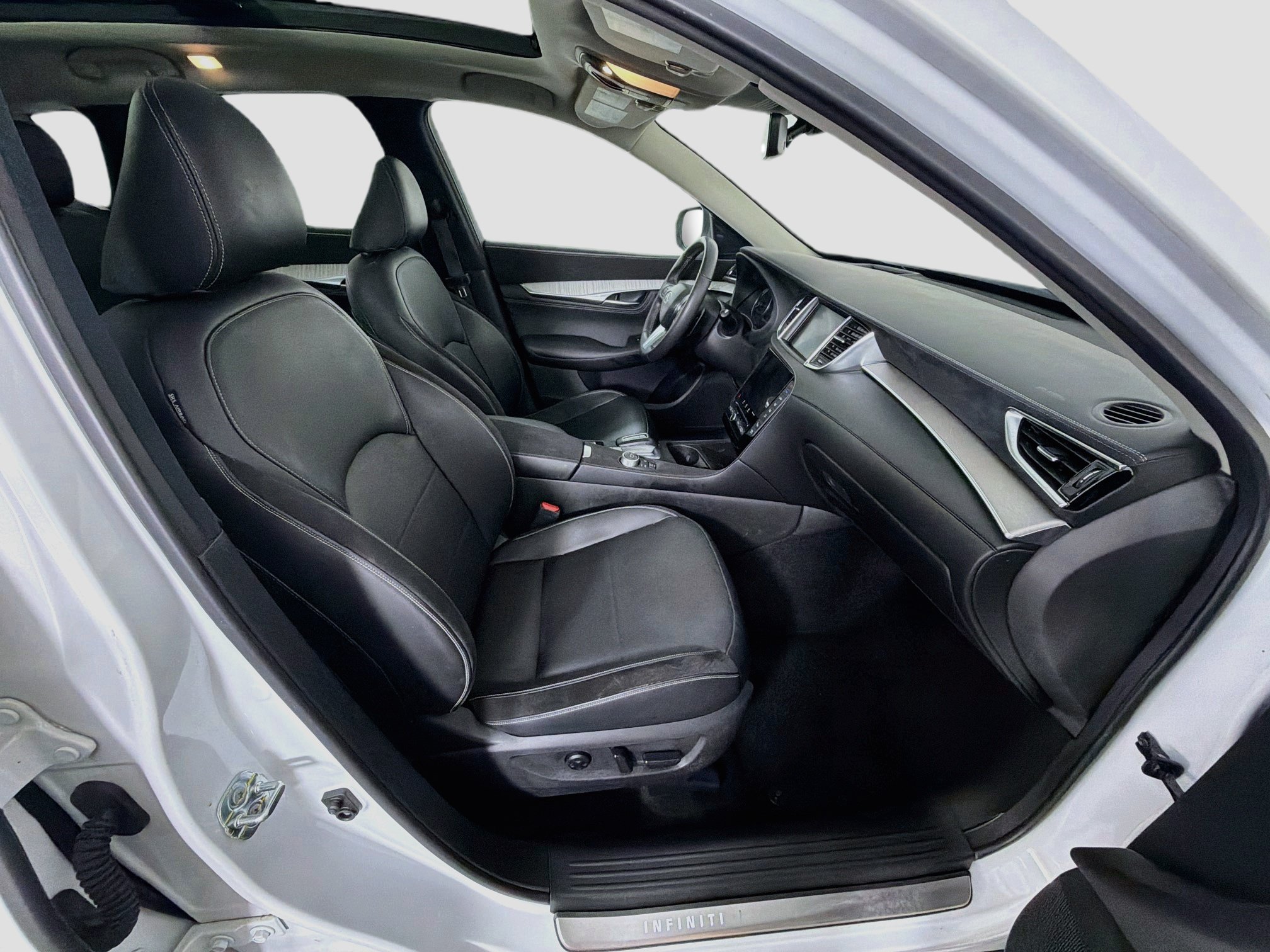 Used 2023 INFINITI QX50 Sensory FWD image 33