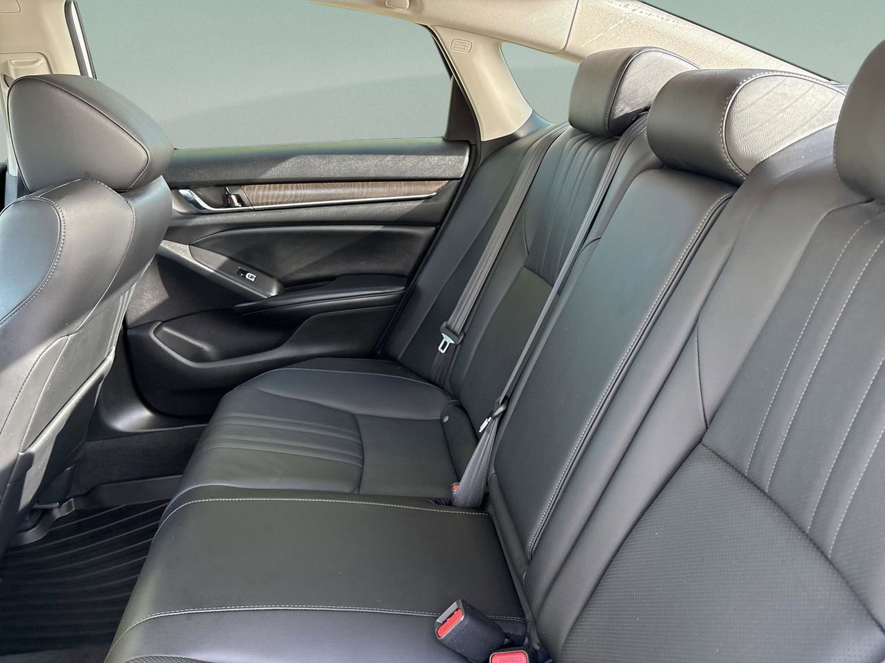 Used 2021 Honda Accord EX-L image 17