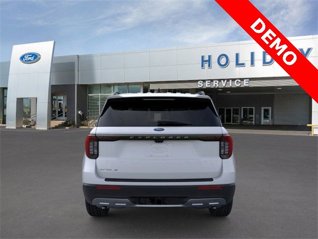 New 2026 Ford Explorer Active w/ Active Comfort Package image 5