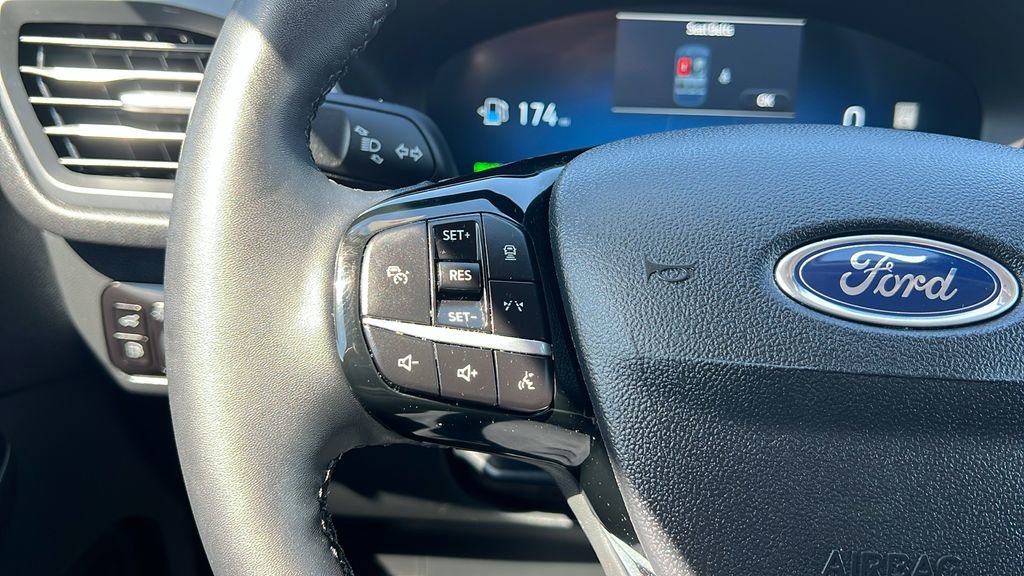 Certified 2023 Ford Escape Platinum w/ Premium Technology Package image 23