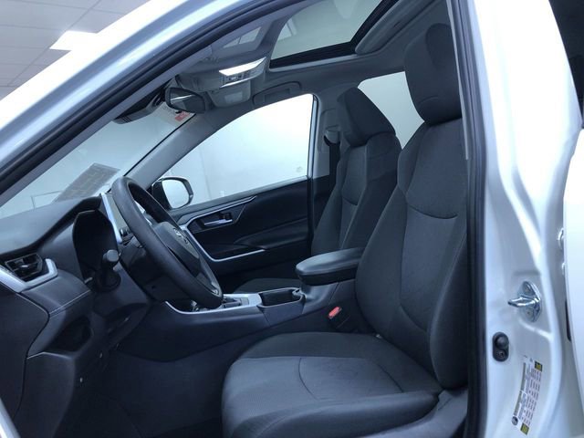 Certified 2025 Toyota RAV4 XLE w/ Convenience Package image 18