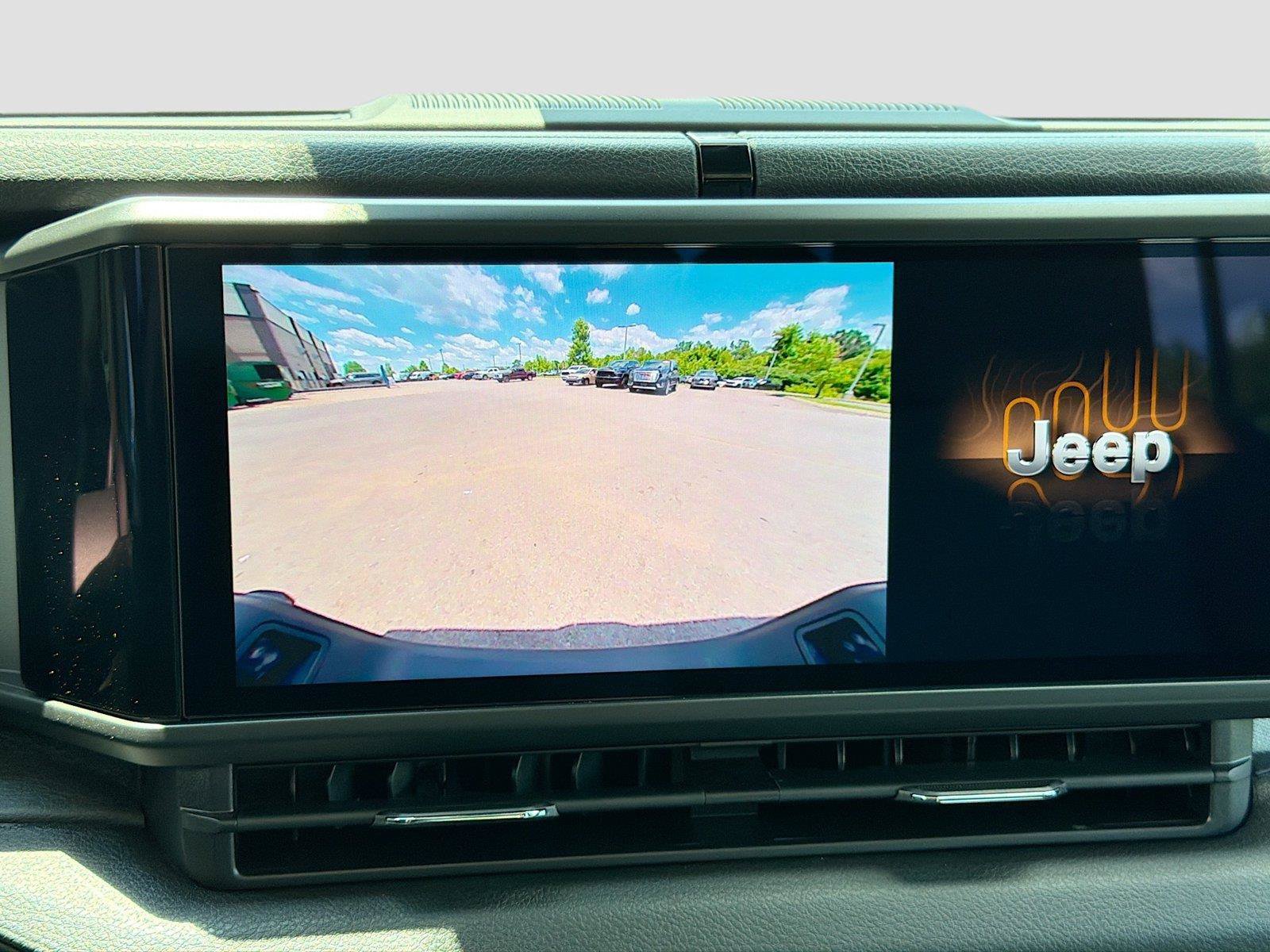 New 2026 Jeep Gladiator Sport AWD/4WD image 31