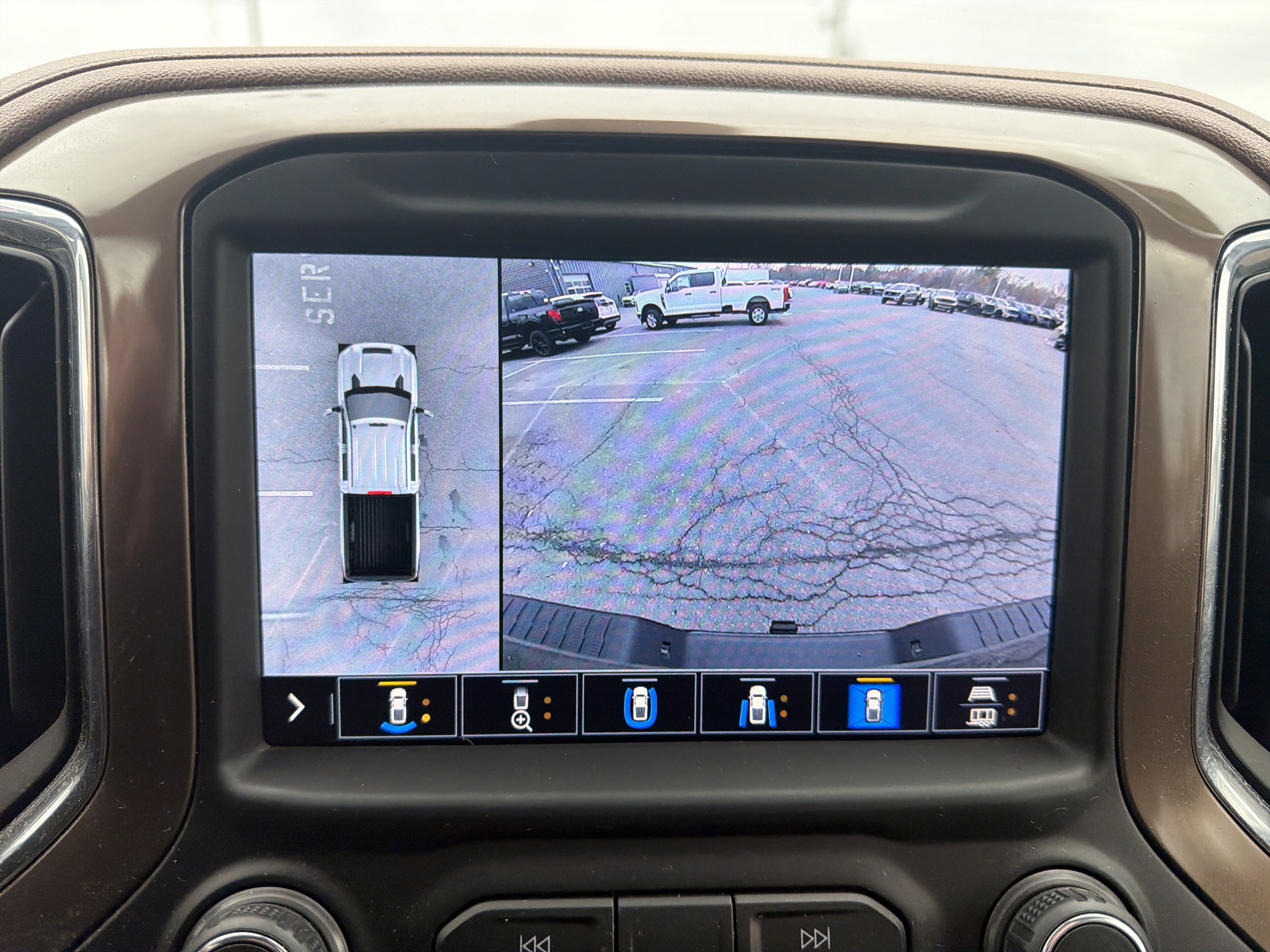 Used 2021 Chevrolet Silverado 2500 High Country w/ Technology Package image 26