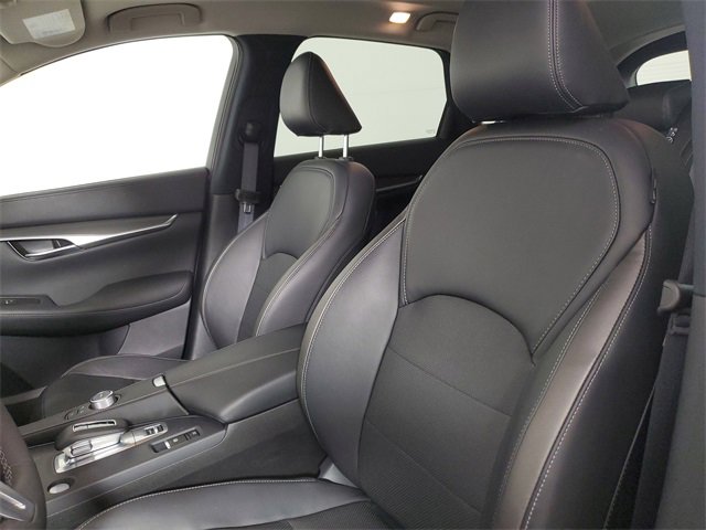 Certified 2025 INFINITI QX50 Luxe image 22