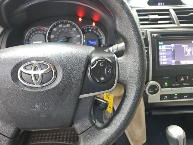 Used 2014 Toyota Camry LE image 24