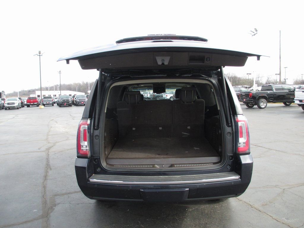 Used 2019 GMC Yukon XL Denali w/ Denali Ultimate Package image 8