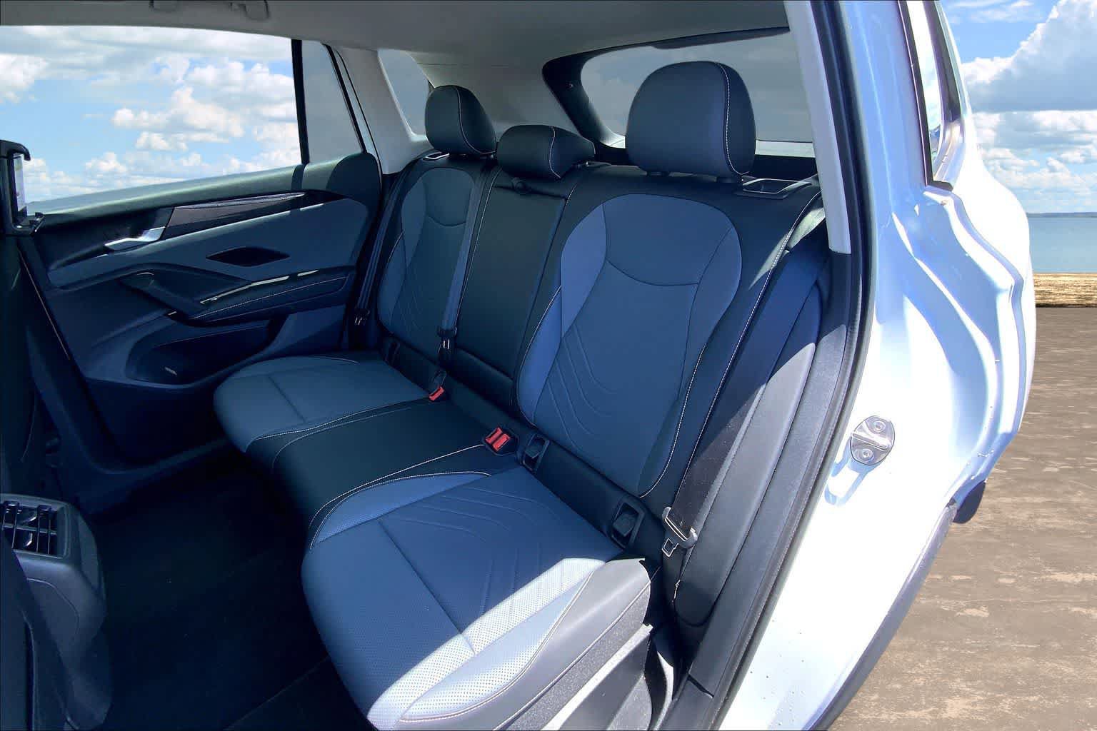 Certified 2025 Volkswagen Tiguan SE AWD/4WD image 29