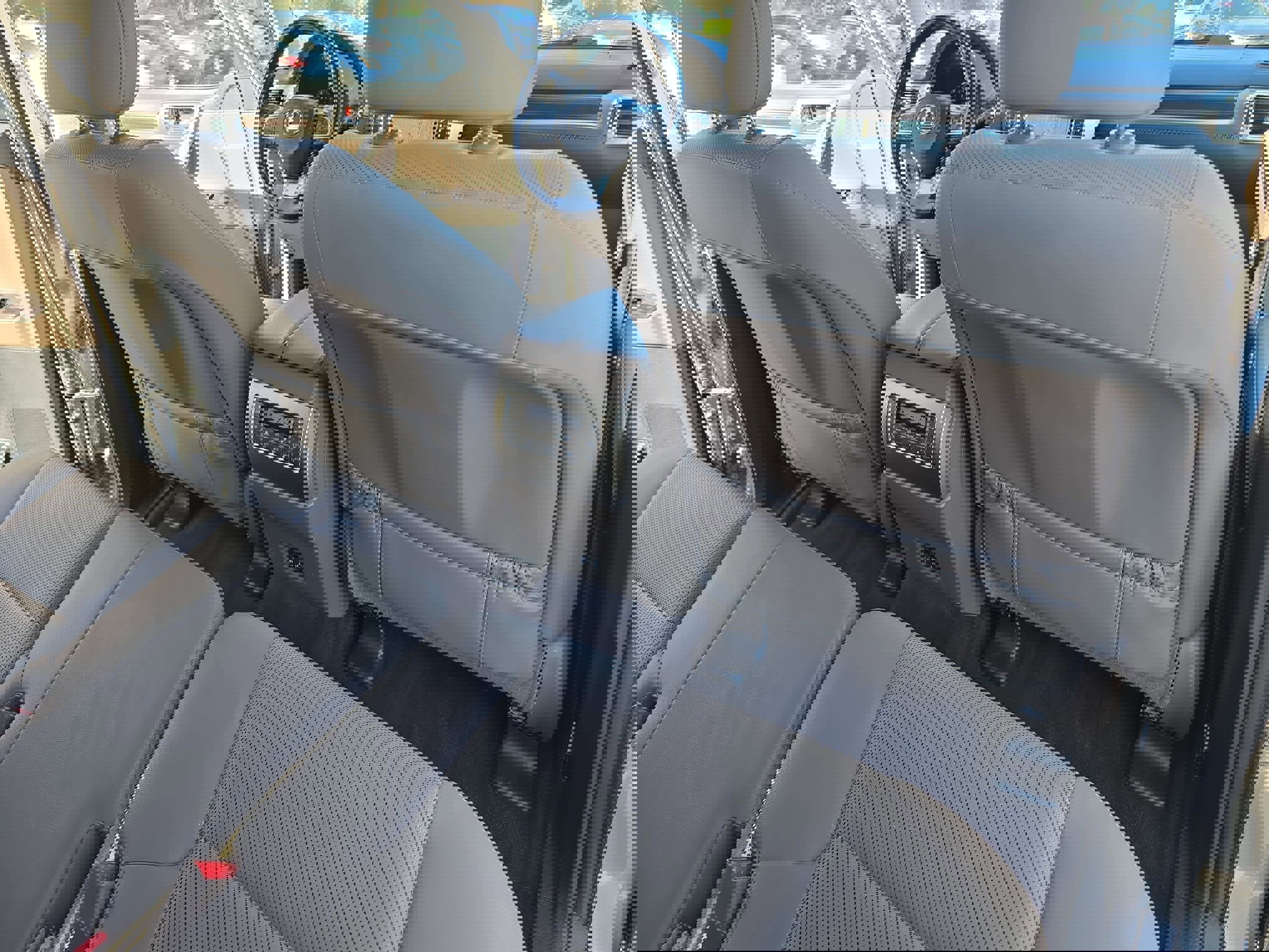 Used 2021 Lexus GX 460 Premium w/ Premium Package image 11