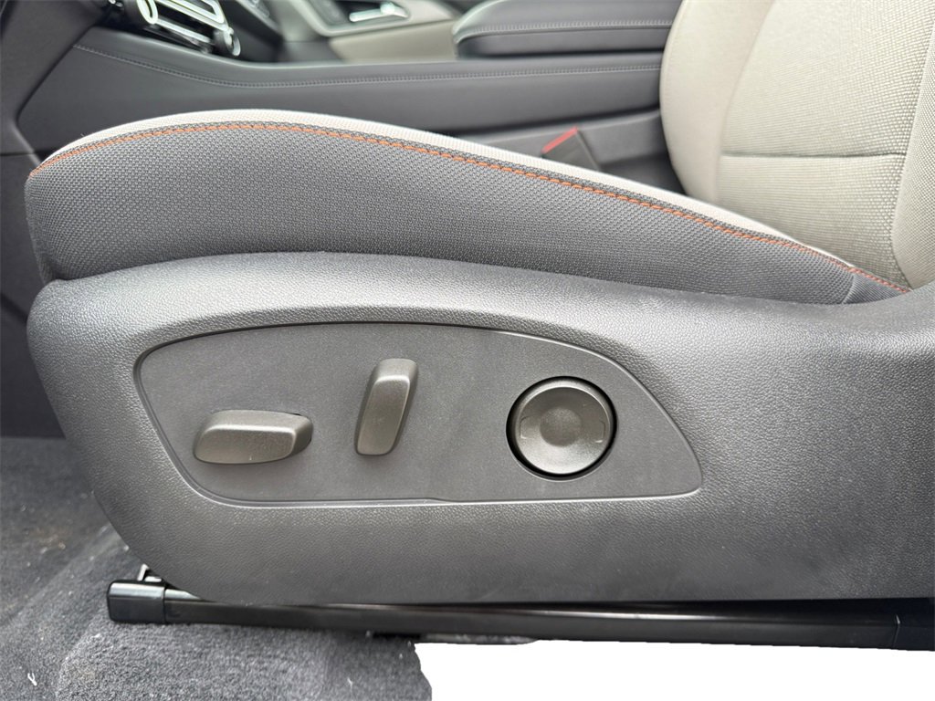 New 2026 Chevrolet Traverse LT w/ LPO, Floor Liner Package image 10