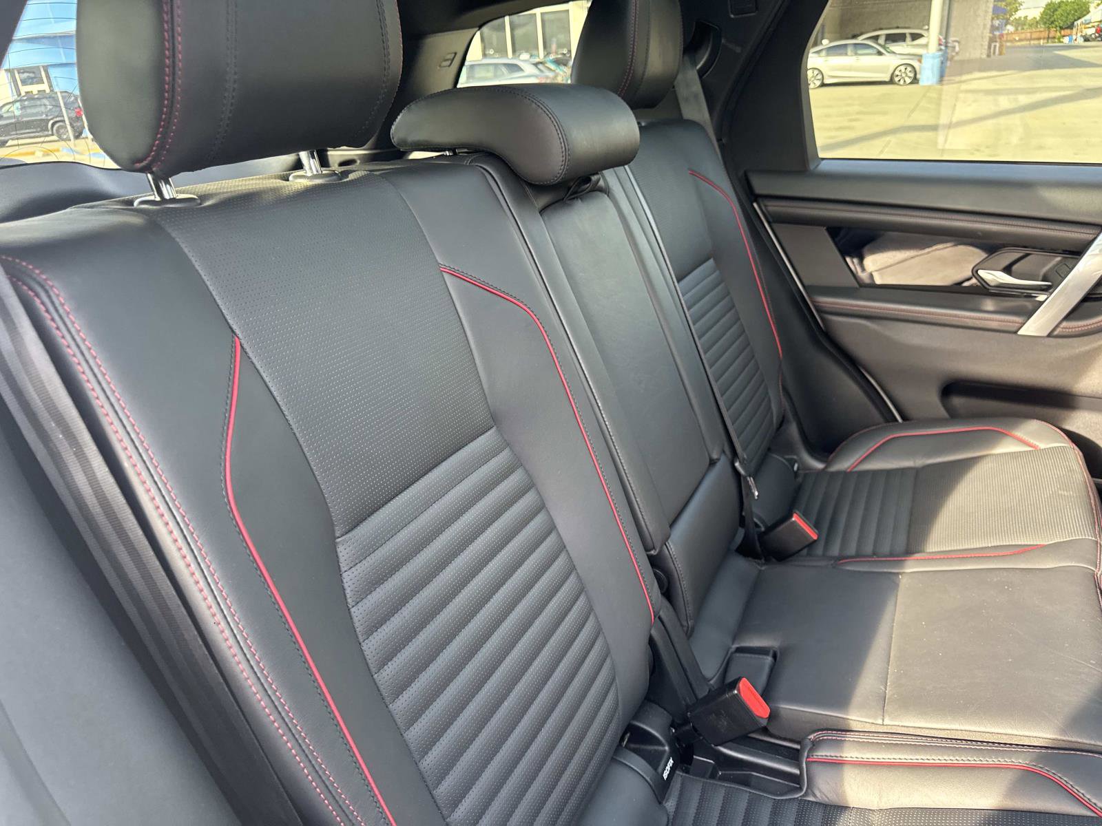 Used 2021 Land Rover Discovery Sport SE R-Dynamic image 21