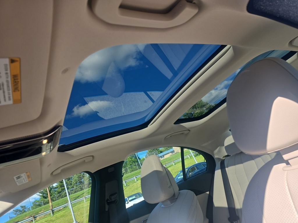 New 2026 Mercedes-Benz E 350 4MATIC Sedan image 21