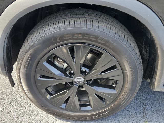 Used 2023 Nissan Rogue SV FWD image 16