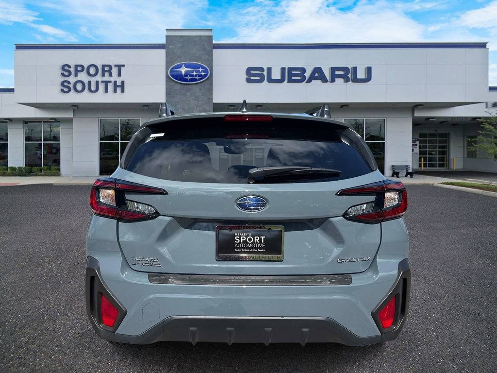 Used 2025 Subaru Crosstrek 2.0i Premium AWD/4WD image 4