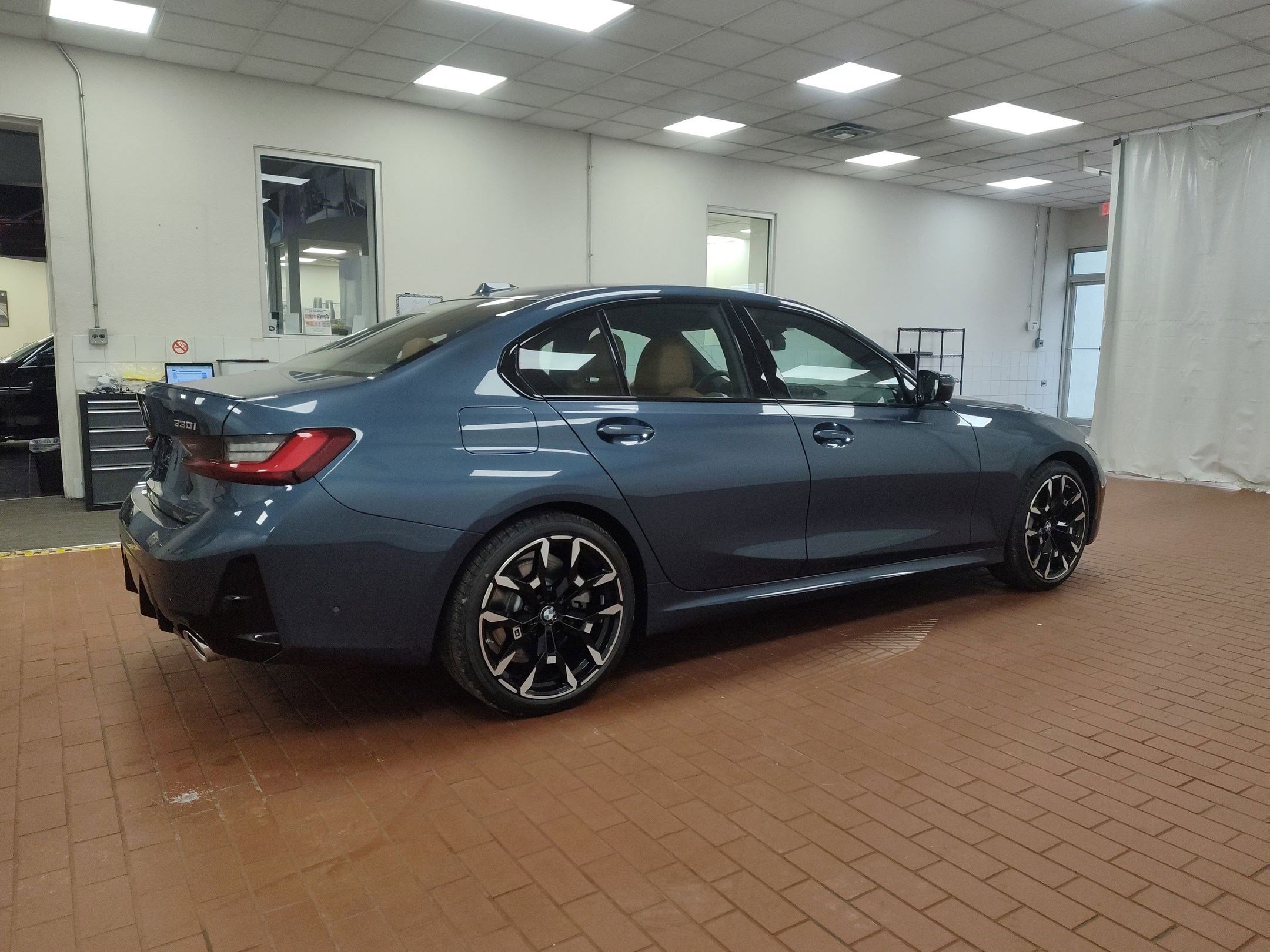 New 2026 BMW 330i xDrive Sedan w/ M Sport Package image 18