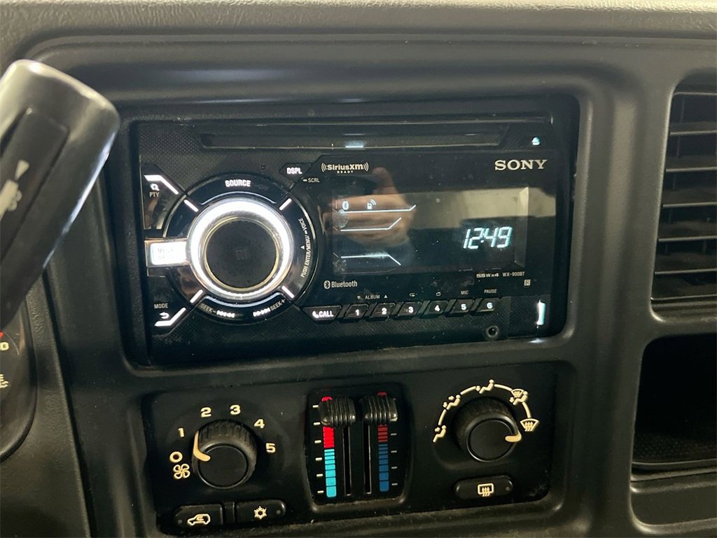 Used 2007 Chevrolet Silverado 1500 LT w/ Crew Cab Value Package image 13