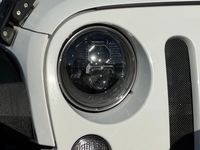 Used 2018 Jeep Wrangler Unlimited Sport S image 8