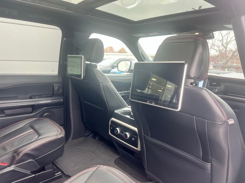 Used 2022 Ford Expedition Max Limited image 33