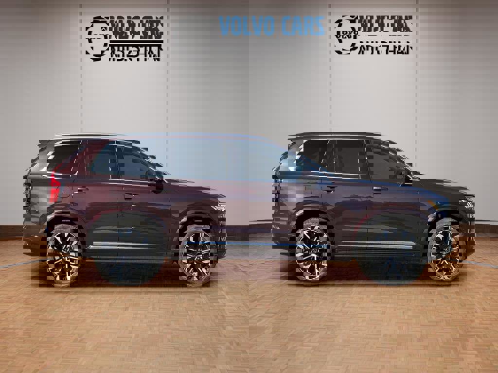 New 2025 Volvo XC90 T8 Plus w/ Protection Package Premier image 19