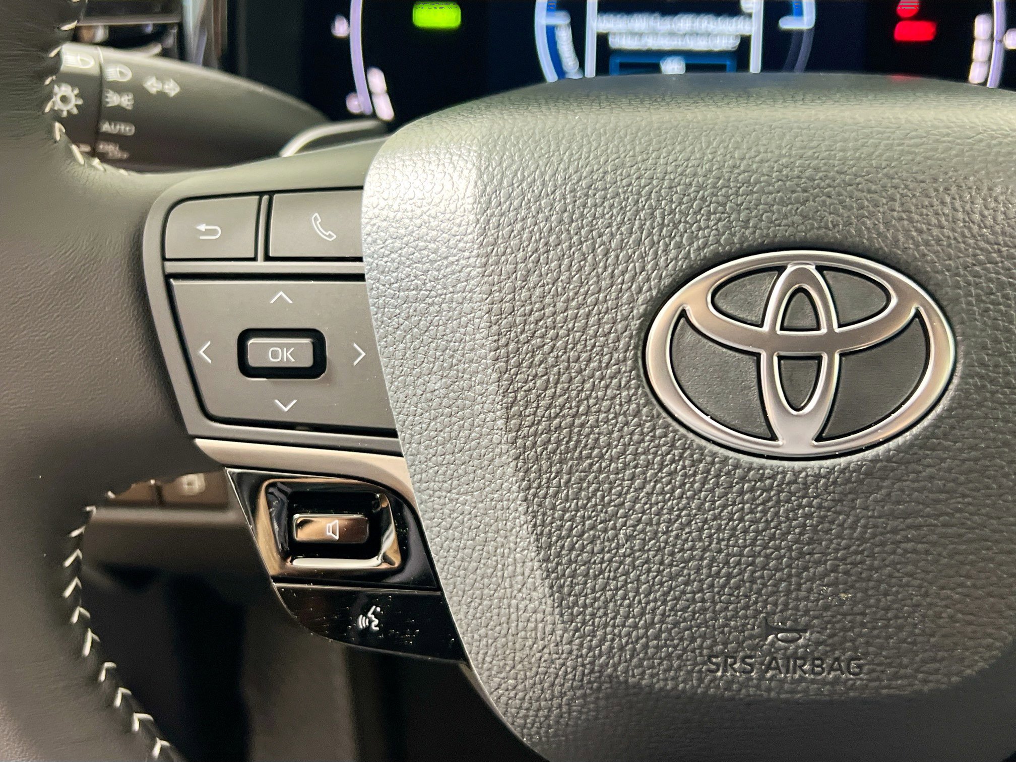 New 2026 Toyota Camry SE image 18