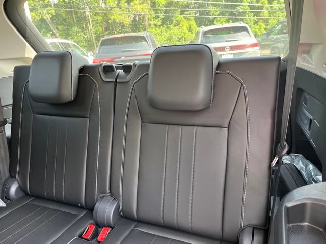 Used 2023 Volkswagen Tiguan SE FWD image 14