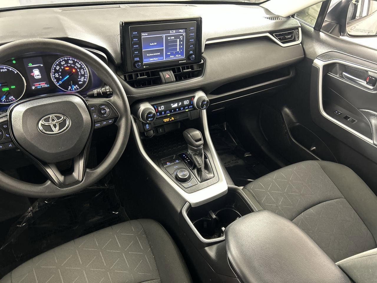 Used 2022 Toyota RAV4 XLE w/ Convenience Package image 23