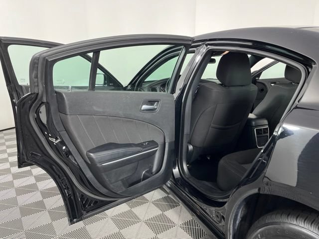 Used 2023 Dodge Charger SXT RWD image 39