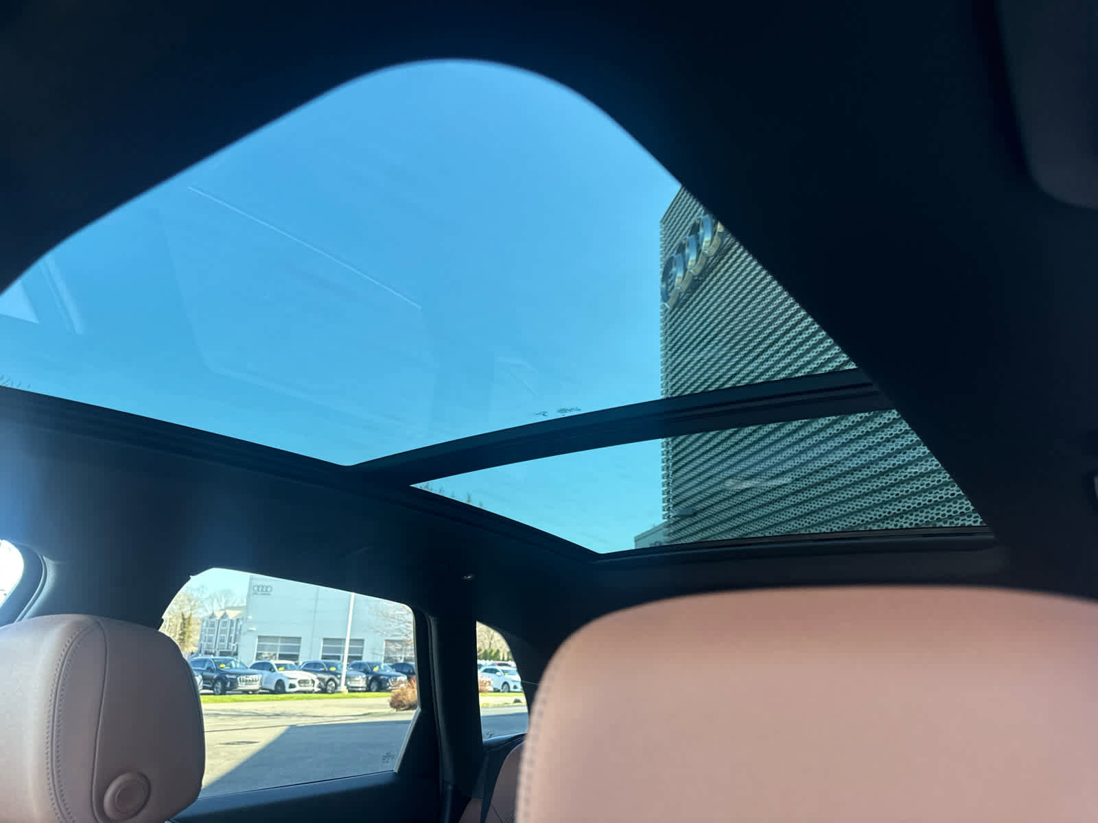 Used 2023 Audi Q5 2.0T Premium Plus w/ Premium Plus Package image 9