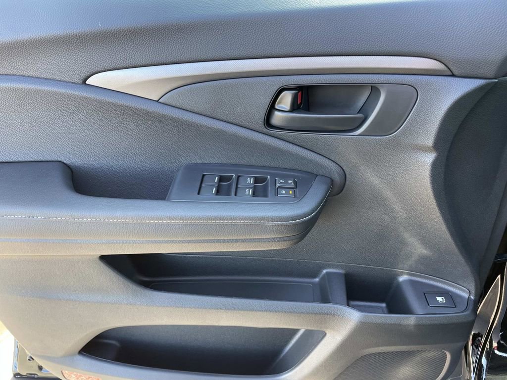 New 2026 Honda Ridgeline Sport image 14