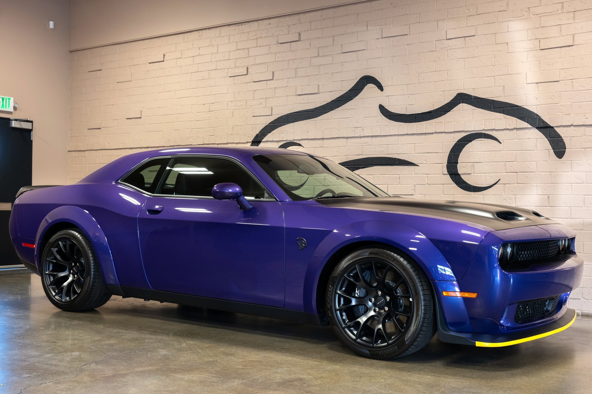 Used 2023 Dodge Challenger SRT Hellcat image 2
