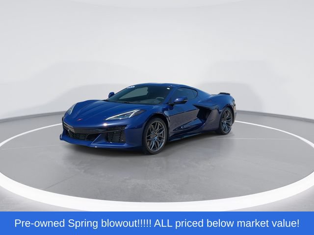 Used 2025 Chevrolet Corvette Z06 RWD image 4