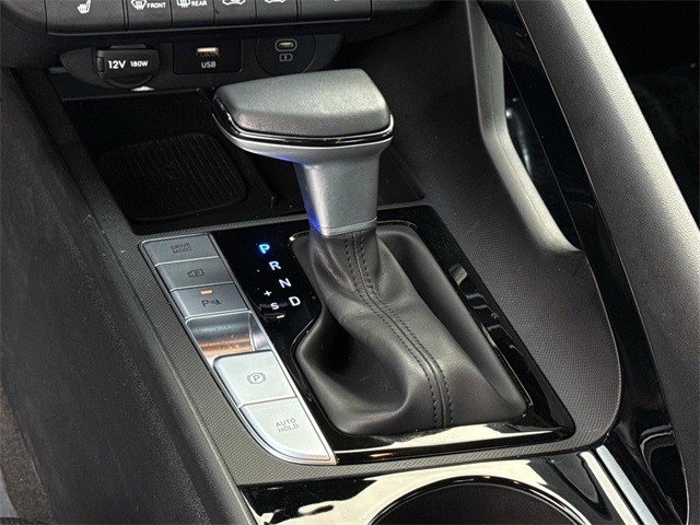 Used 2024 Hyundai Elantra Limited image 23