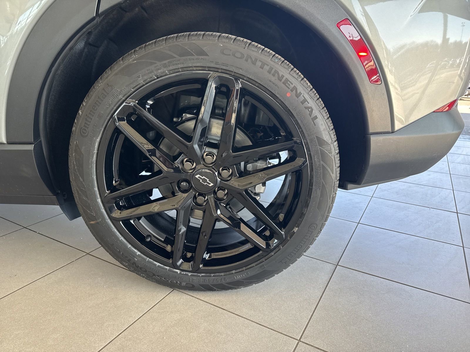 New 2026 Chevrolet Equinox EV LT image 8