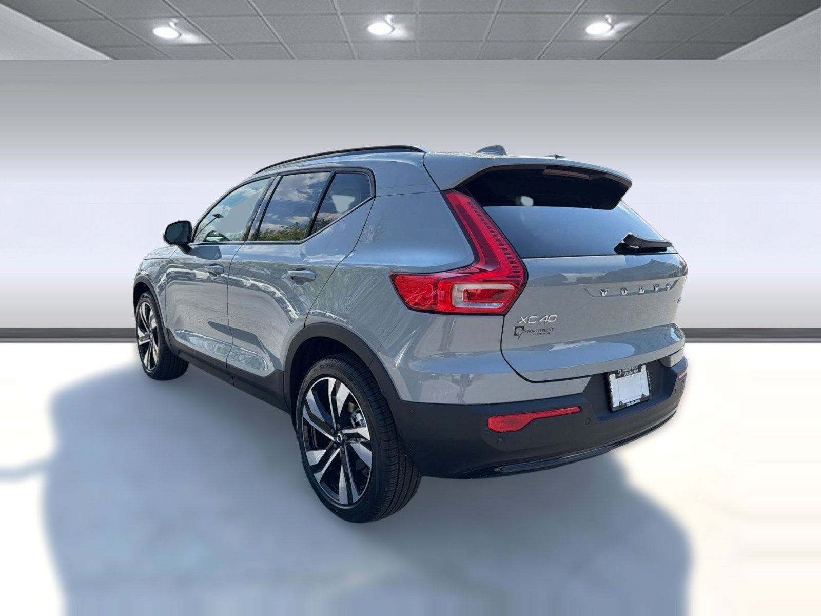 New 2026 Volvo XC40 B5 Ultra w/ Protection Package image 3